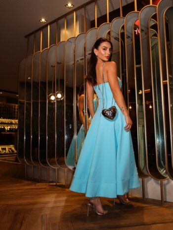 VESTIDO MIDI MELODÍA AZUL CELESTE