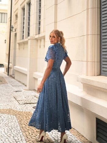 VESTIDO MIDI RENDA BLUE BELLE
