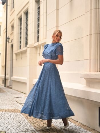 VESTIDO MIDI RENDA BLUE BELLE