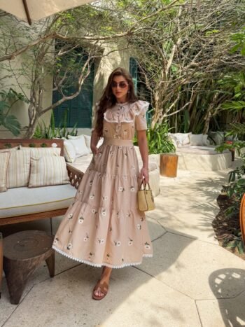 Vestido Midi Nude em Cambraia Daisy
